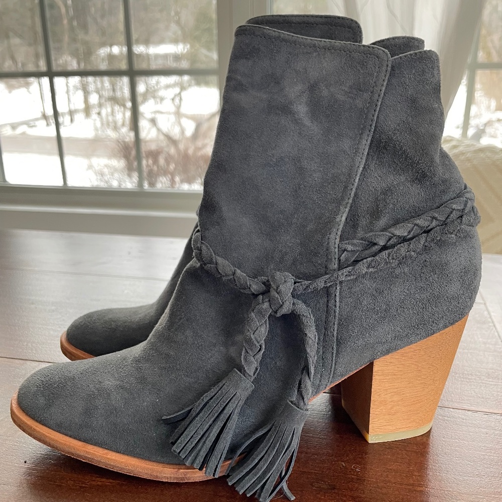 Huma Blanco Braided Suede Booties